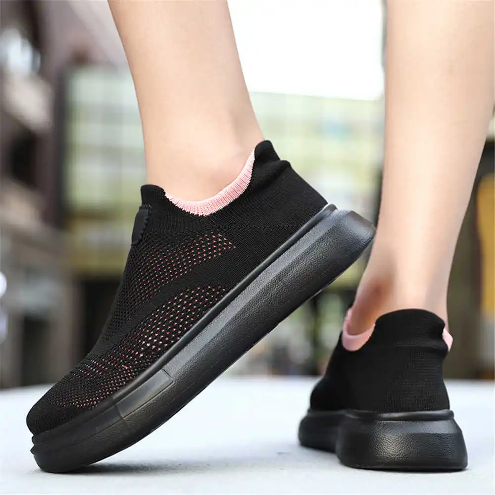 Calze con plateau scarpe marro - Men Formal Wear All Black recensione e prezzo